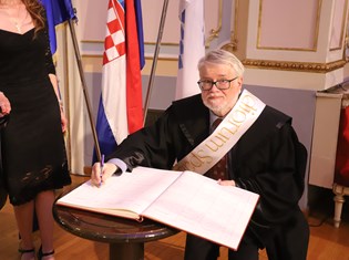 IMG_7982.JPG